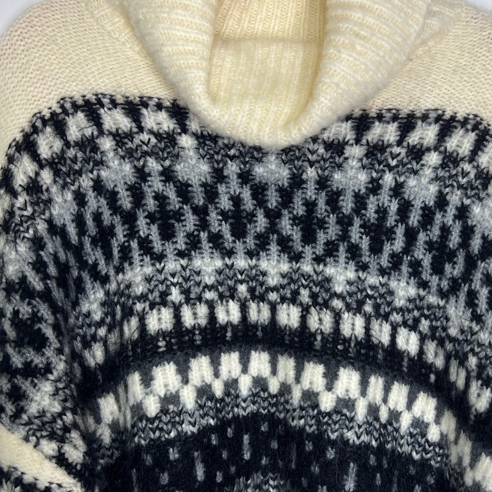 WILLIAM RAST cozy sweater size L - Picture 13 of 16